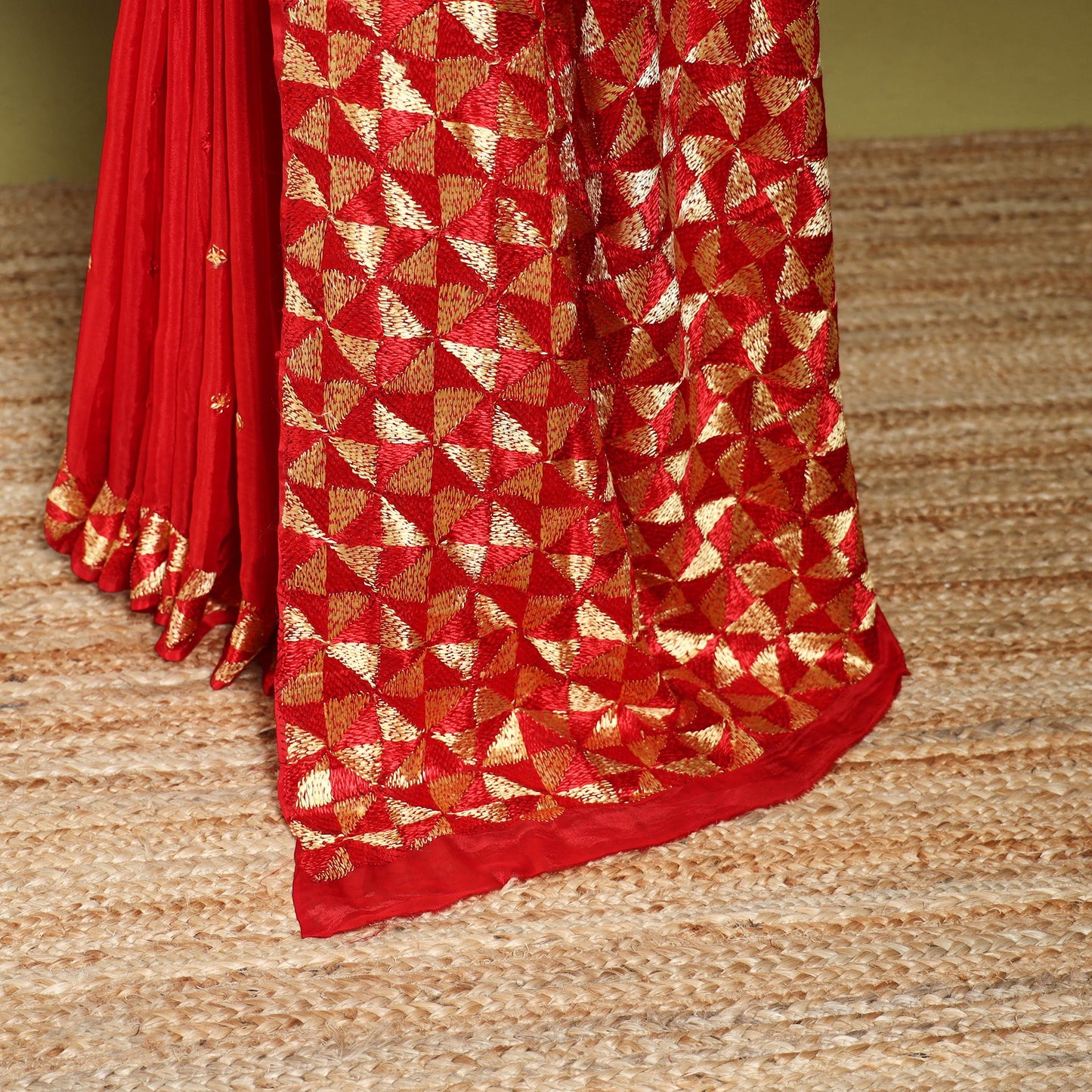Red - chinon silk hand embroidery phulkari saree 11