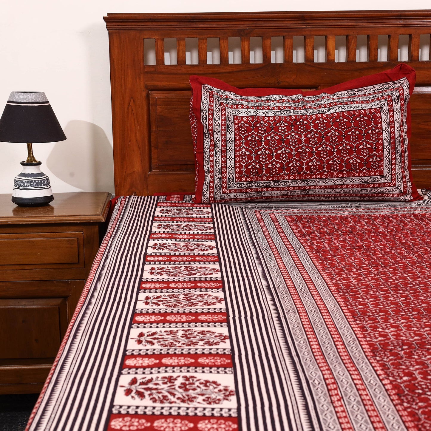 Red - cotton bagh double bedsheet with pillow covers 10