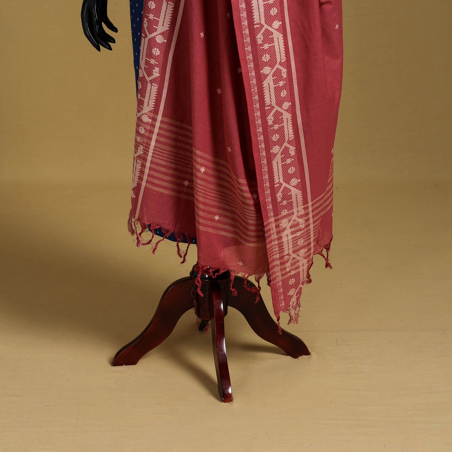 Red - cotton buti jacquard dupatta with thread border 01