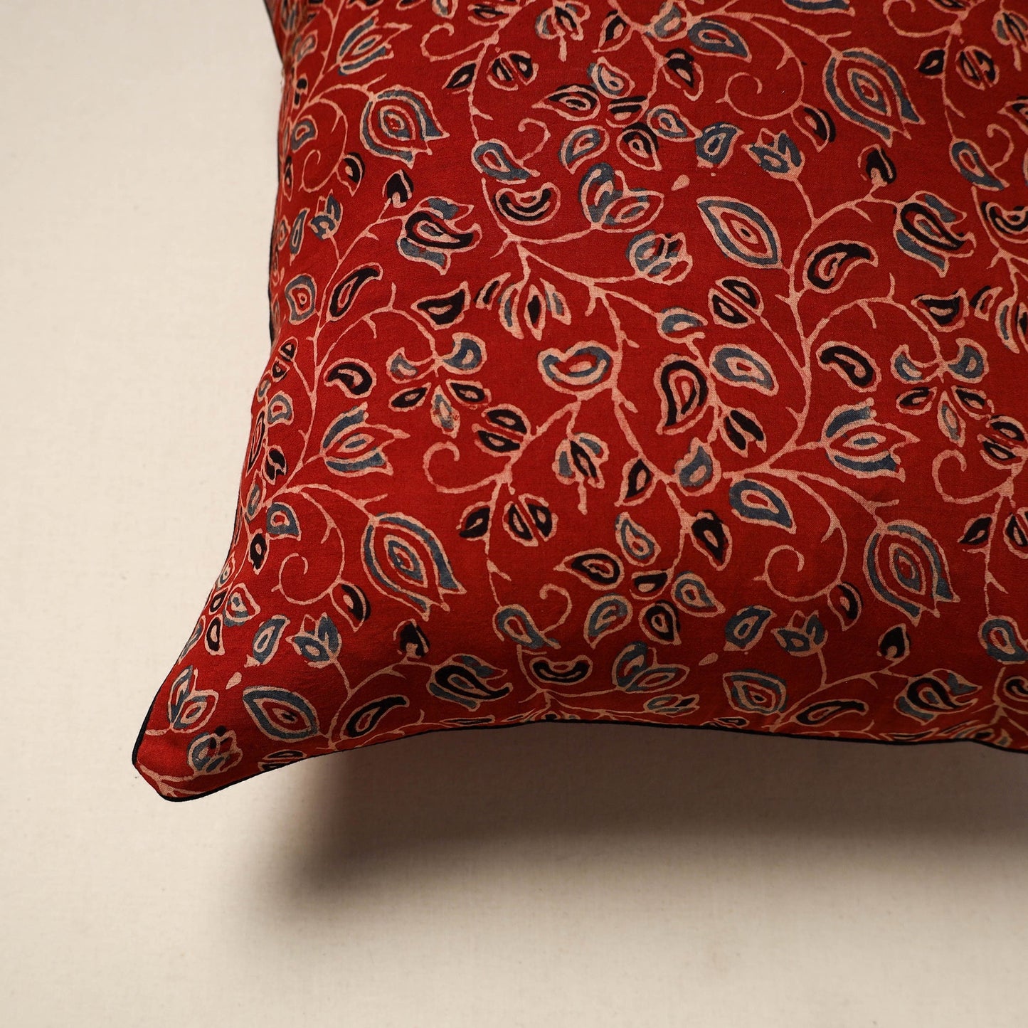 Cotton cushion cover 33 - handcrafted