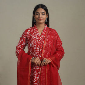 Red Cotton Hand Batik Print Kurta Set (Set of 3)