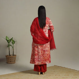 Red Cotton Hand Batik Print Kurta Set (Set of 3)