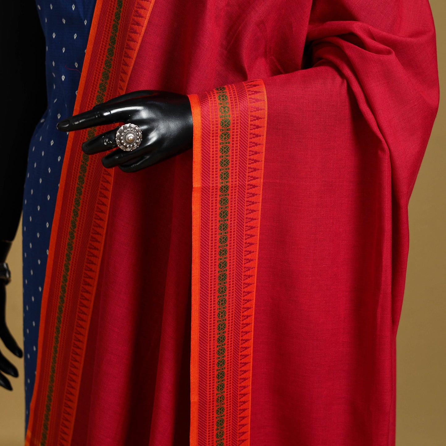 Red - cotton jacquard dupatta with thread border 12