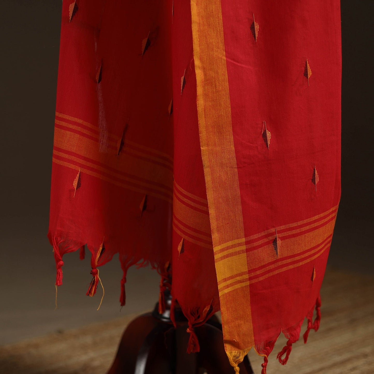 Cotton plain dupatta with thread border 37 - handcrafted