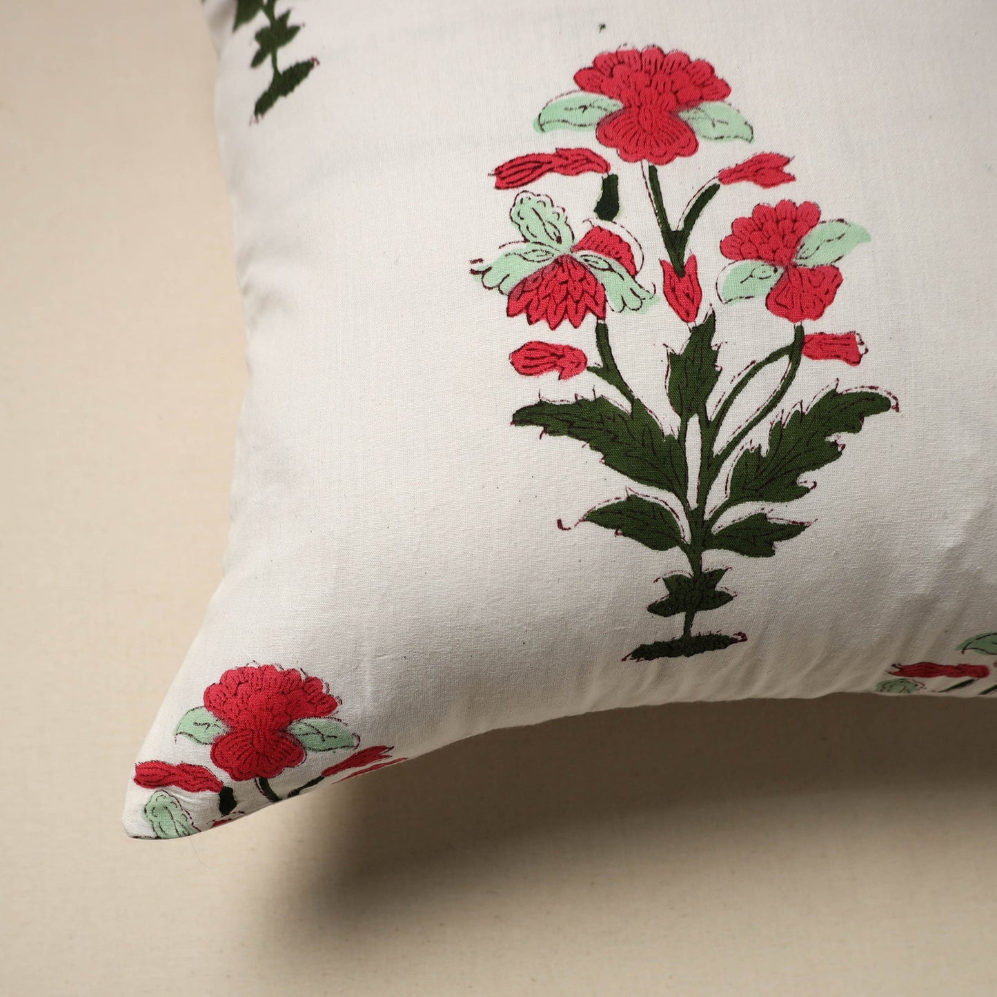 Cotton sanganeri cushion cover (16 x 16 in) 95 - handcrafted