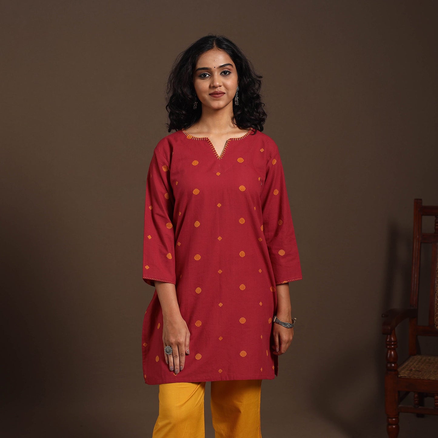 Red - cotton short jacquard kurta with hand embroidery 04