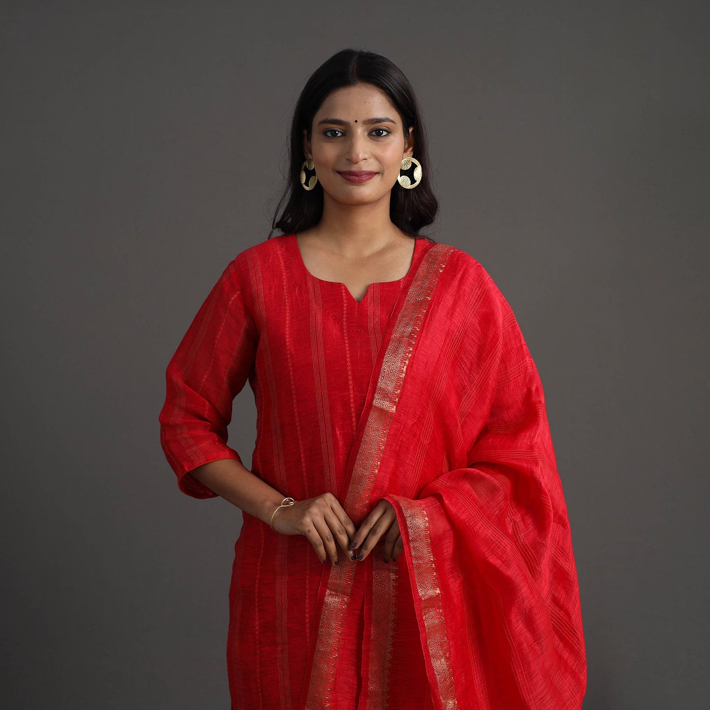 Buy Red Elegant Linen Silk Handloom Plain Kurta Set