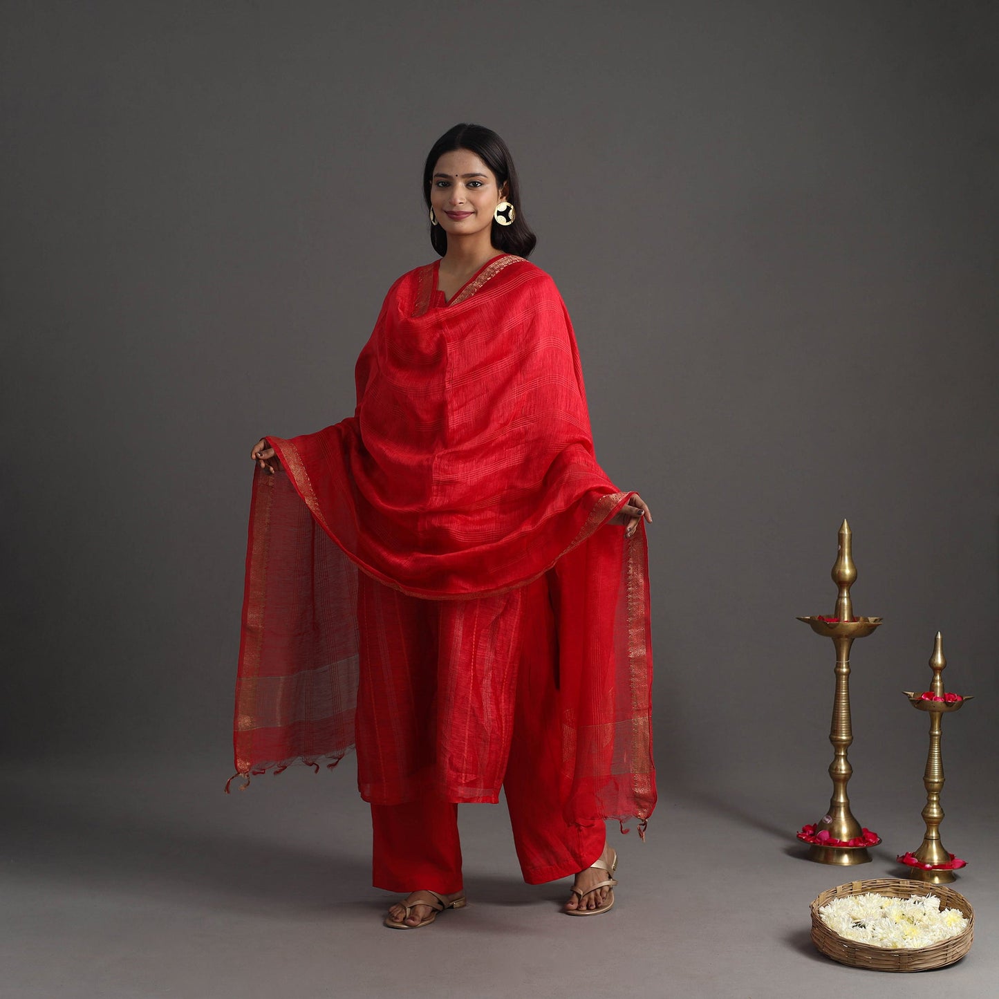 Buy Red Elegant Linen Silk Handloom Plain Kurta Set