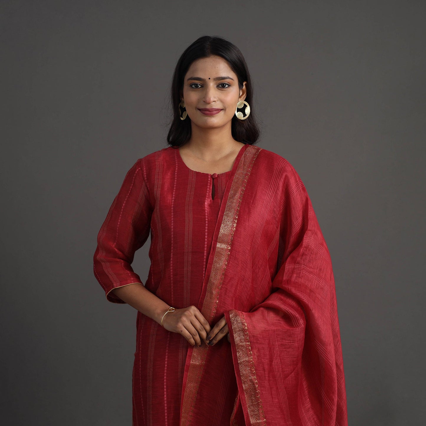 Red - elegant linen silk handloom plain kurta set 08