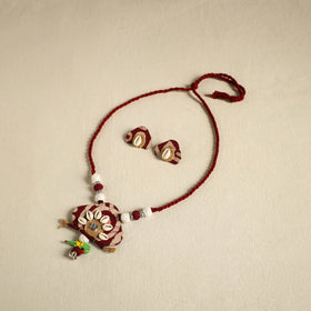  Red Fabart Jute & Shell Work Necklace Set