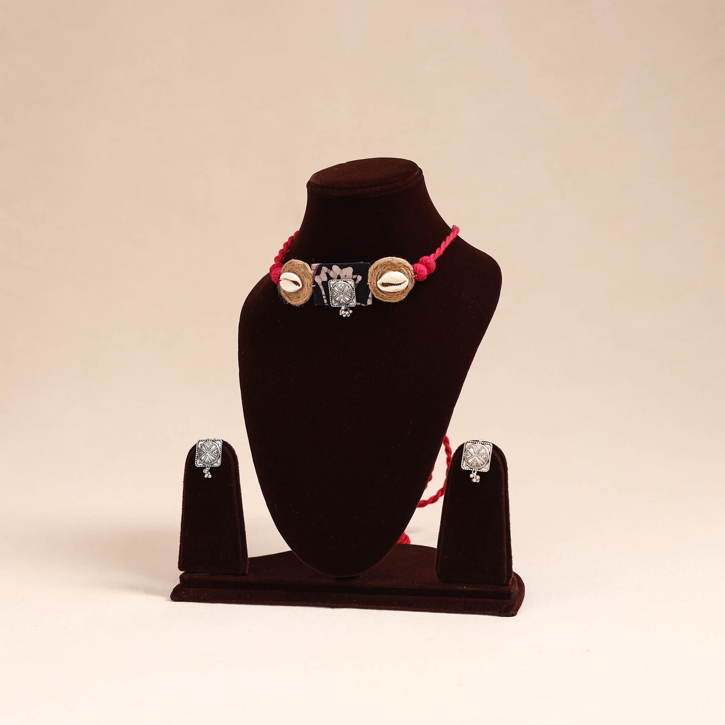 Red - german silver jute & fabart necklace set 67