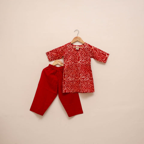 Girls hand batik pure cotton kurta set (2-6 years) 09