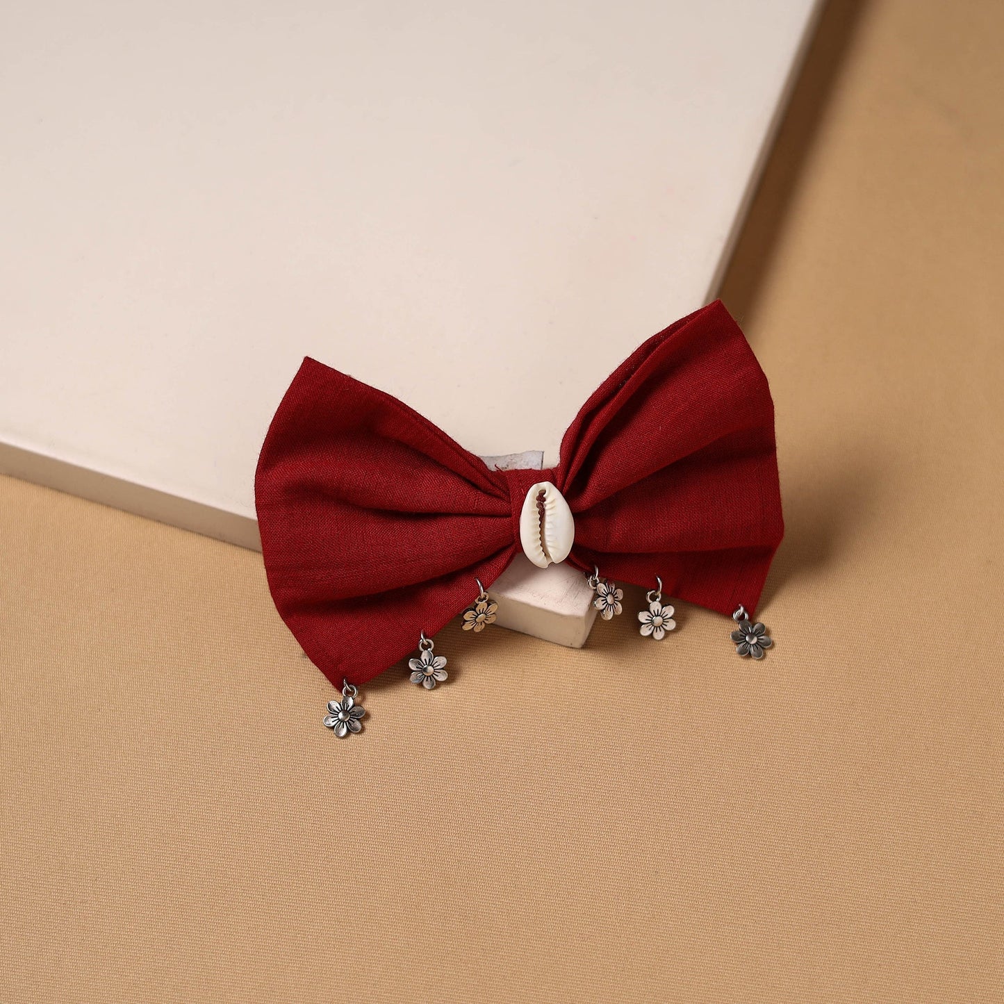 Gs shell work women’s bow hair clip 47 - handcrafted