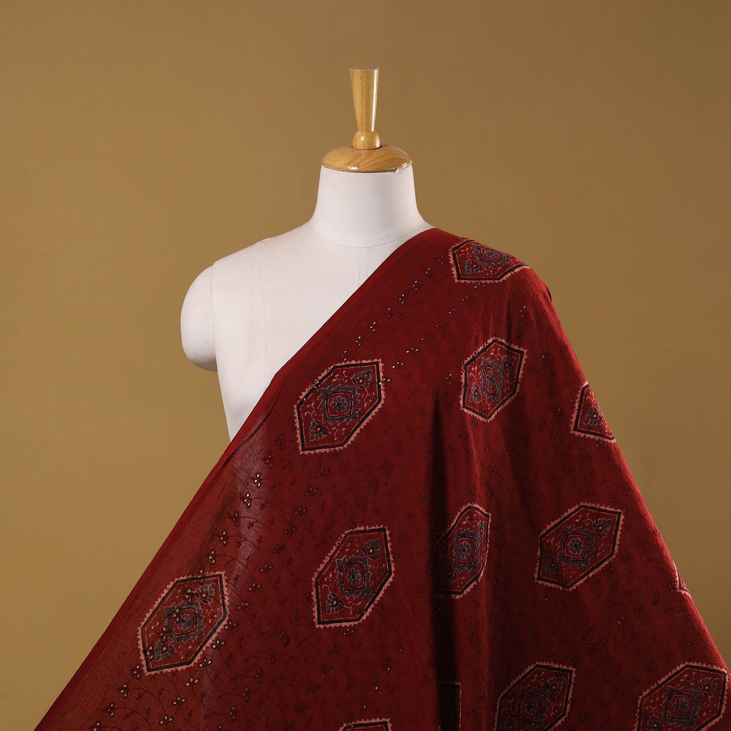 Hakoba natural dyed cotton fabric 02 - handcrafted