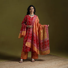 Hand block batik print cotton suit set with dupatta