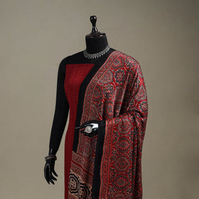 Hand natural dyed modal silk dupatta with lagdi patta 42