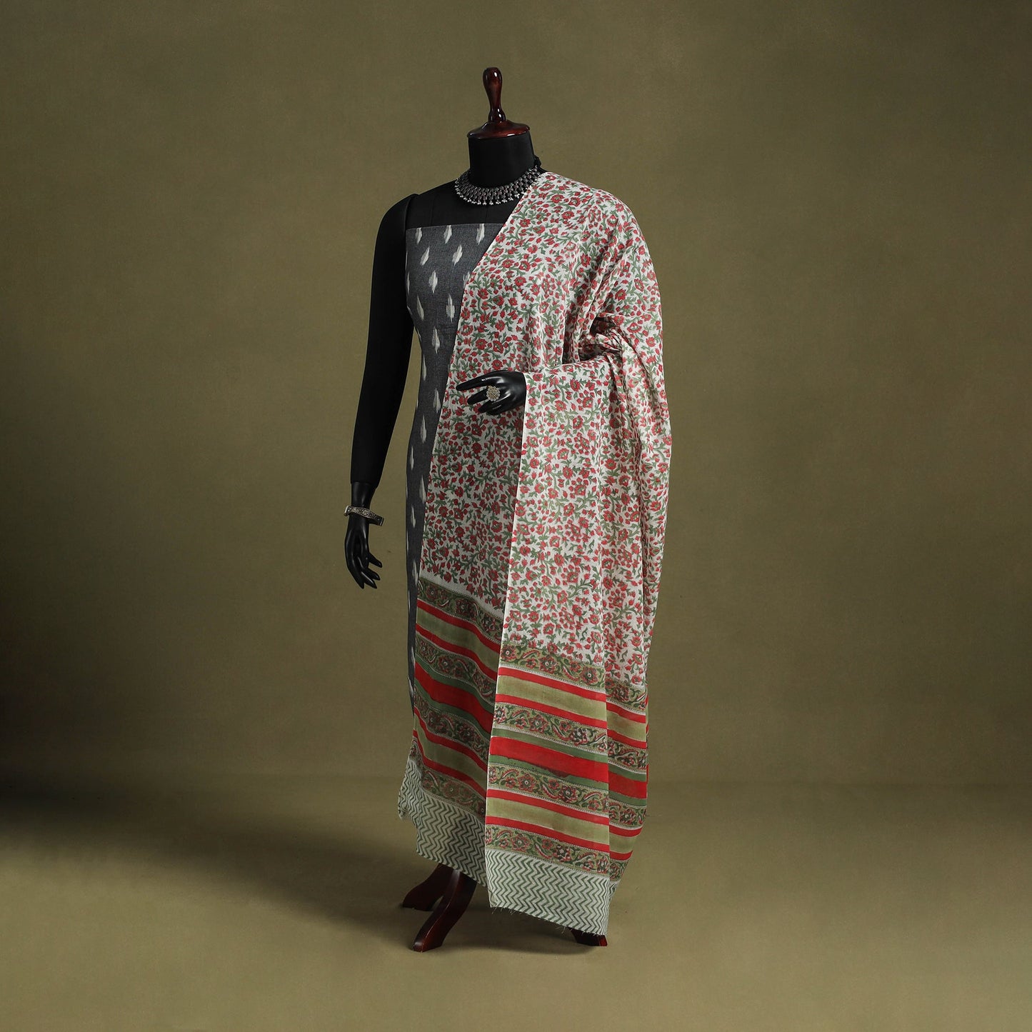 Red - hand mul cotton sanganeri dupatta 14 - handcrafted