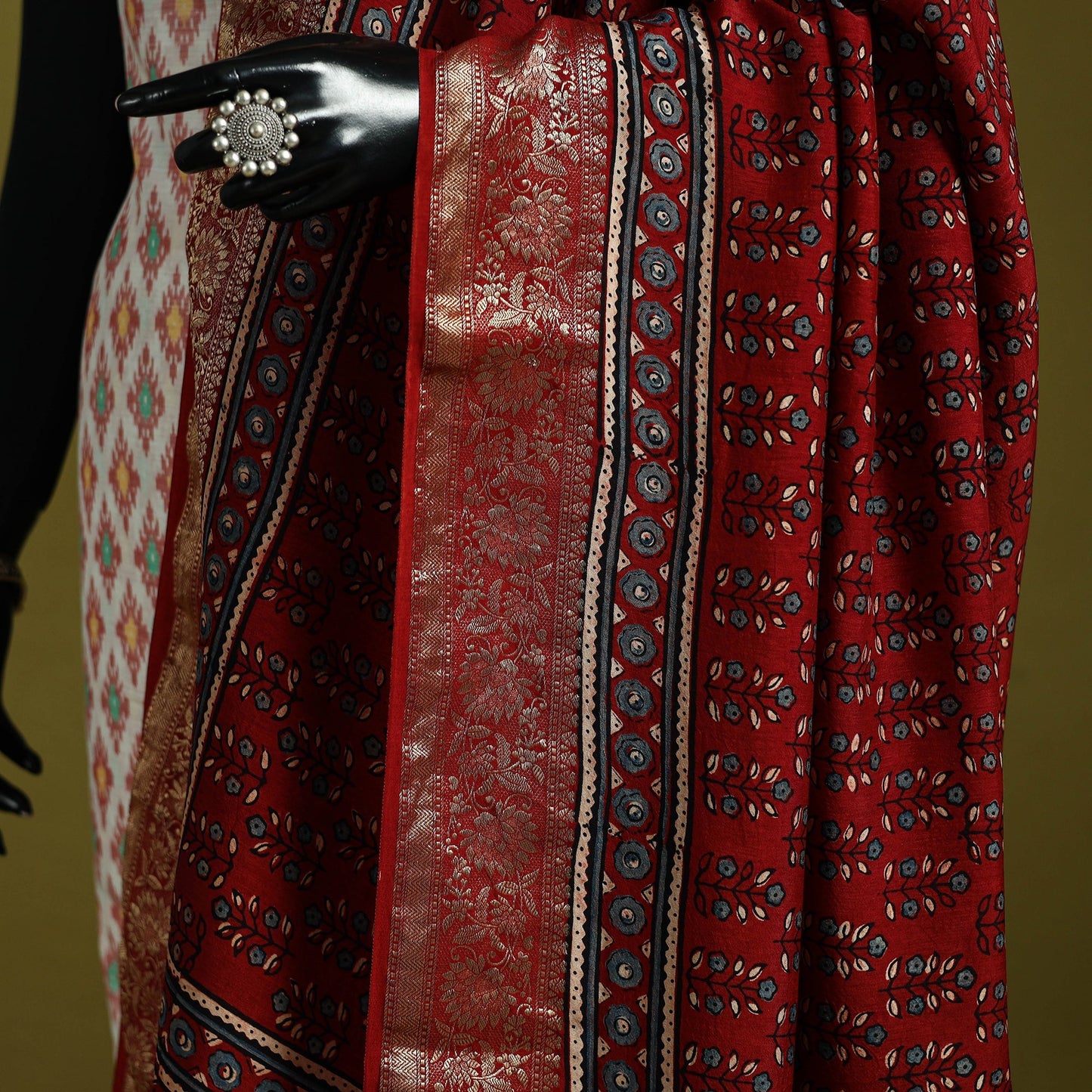 Hand natural dyed dola silk zari border dupatta