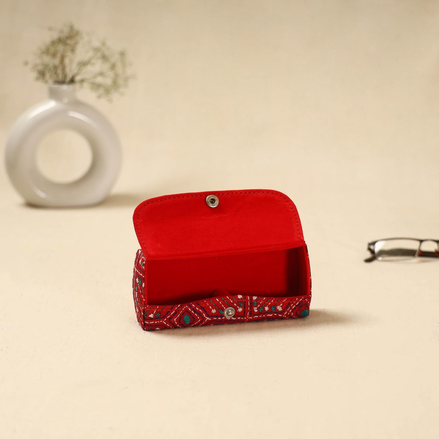 Handcrafted bengal kantha work spectacle case 15