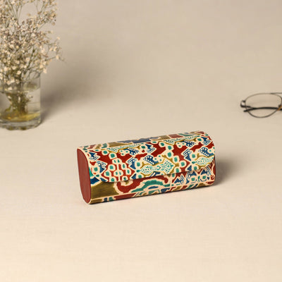 Handcrafted embossed leather spectacle case 10