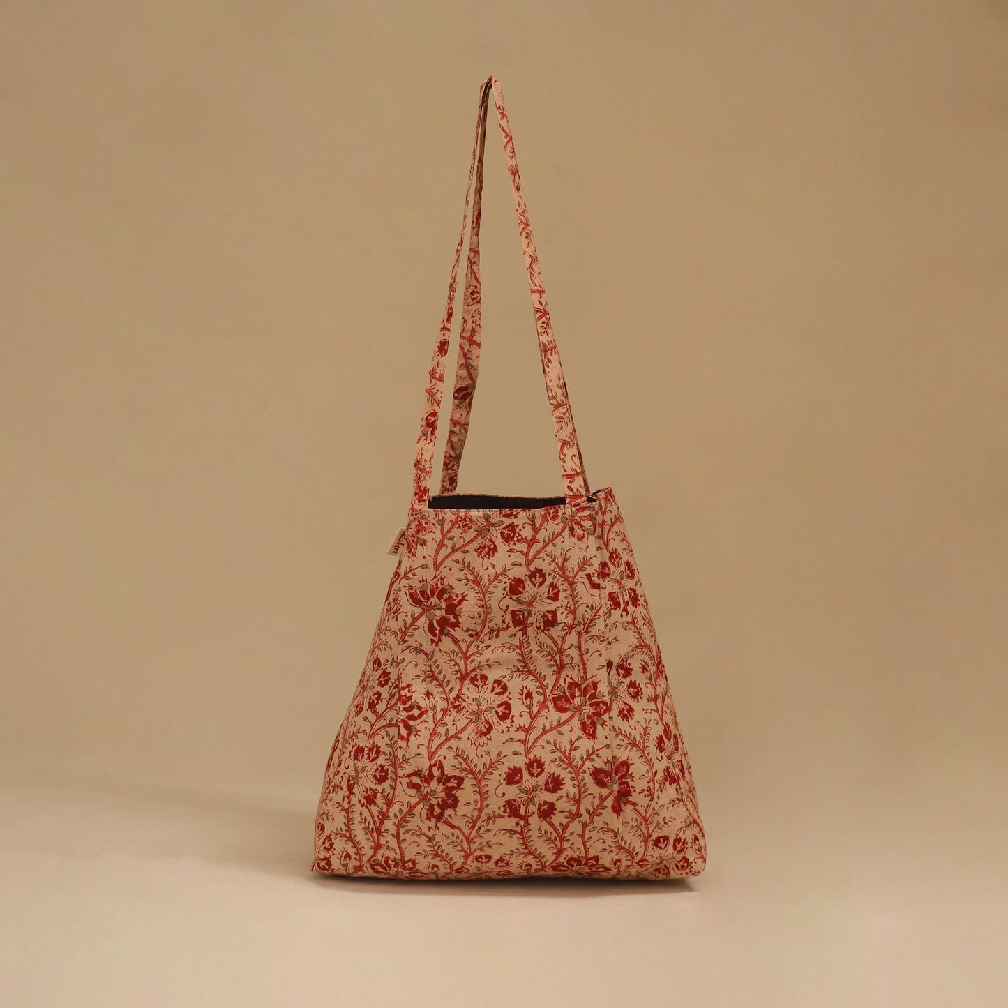 Handcrafted fabric jhola bag 32