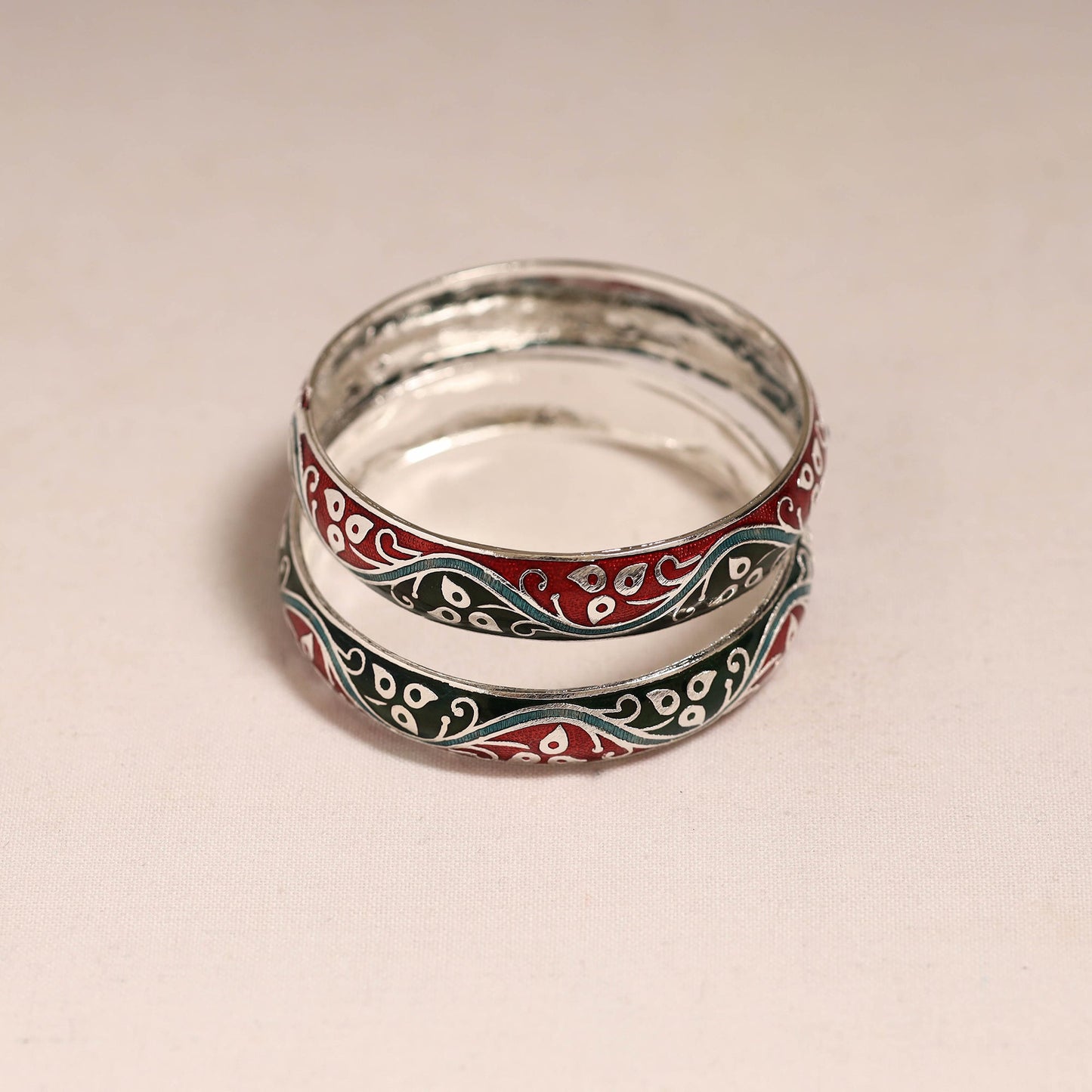 Handcrafted paka meenakari bangles (set of 2) 279