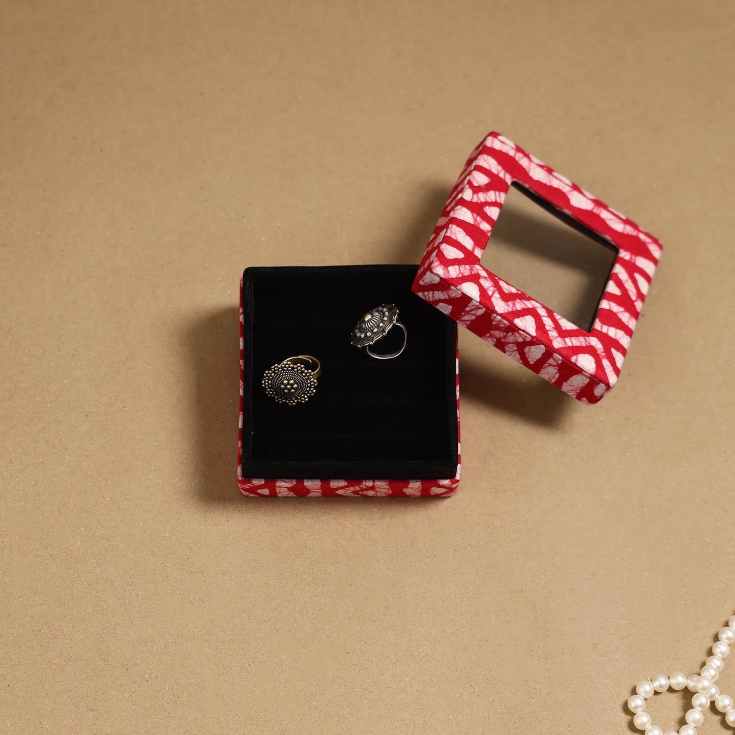 Handcrafted printed fabric ring/earring box 44