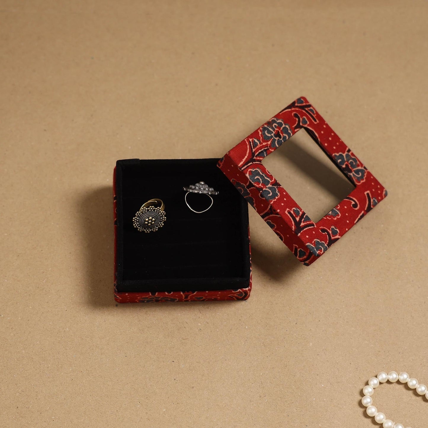 Handcrafted printed fabric ring/earring box 49