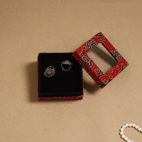 Handcrafted printed fabric ring/earring box 49
