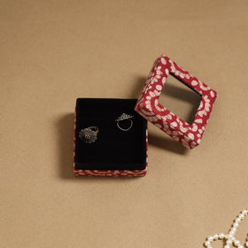Handcrafted printed fabric ring/earring box 50