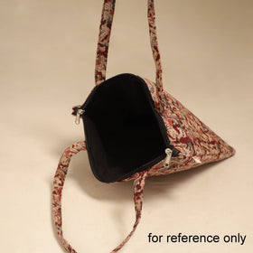 Handcrafted quilted handbag 02