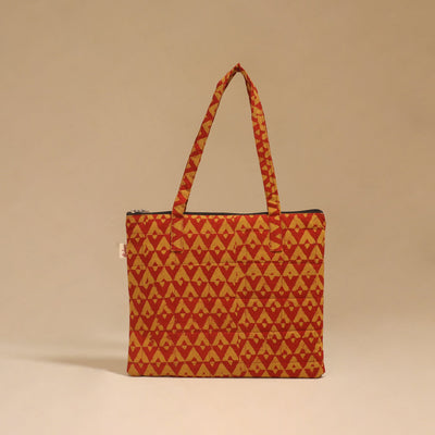 Handcrafted quilted handbag 02