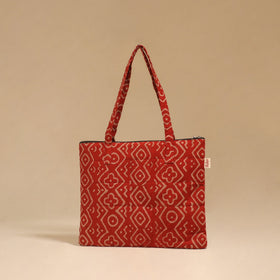 Handcrafted quilted handbag 03