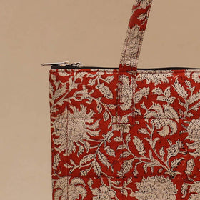 Handcrafted quilted handbag 04