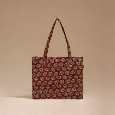 Handcrafted quilted handbag 07