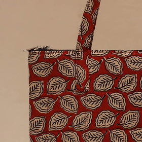 Handcrafted quilted handbag 07