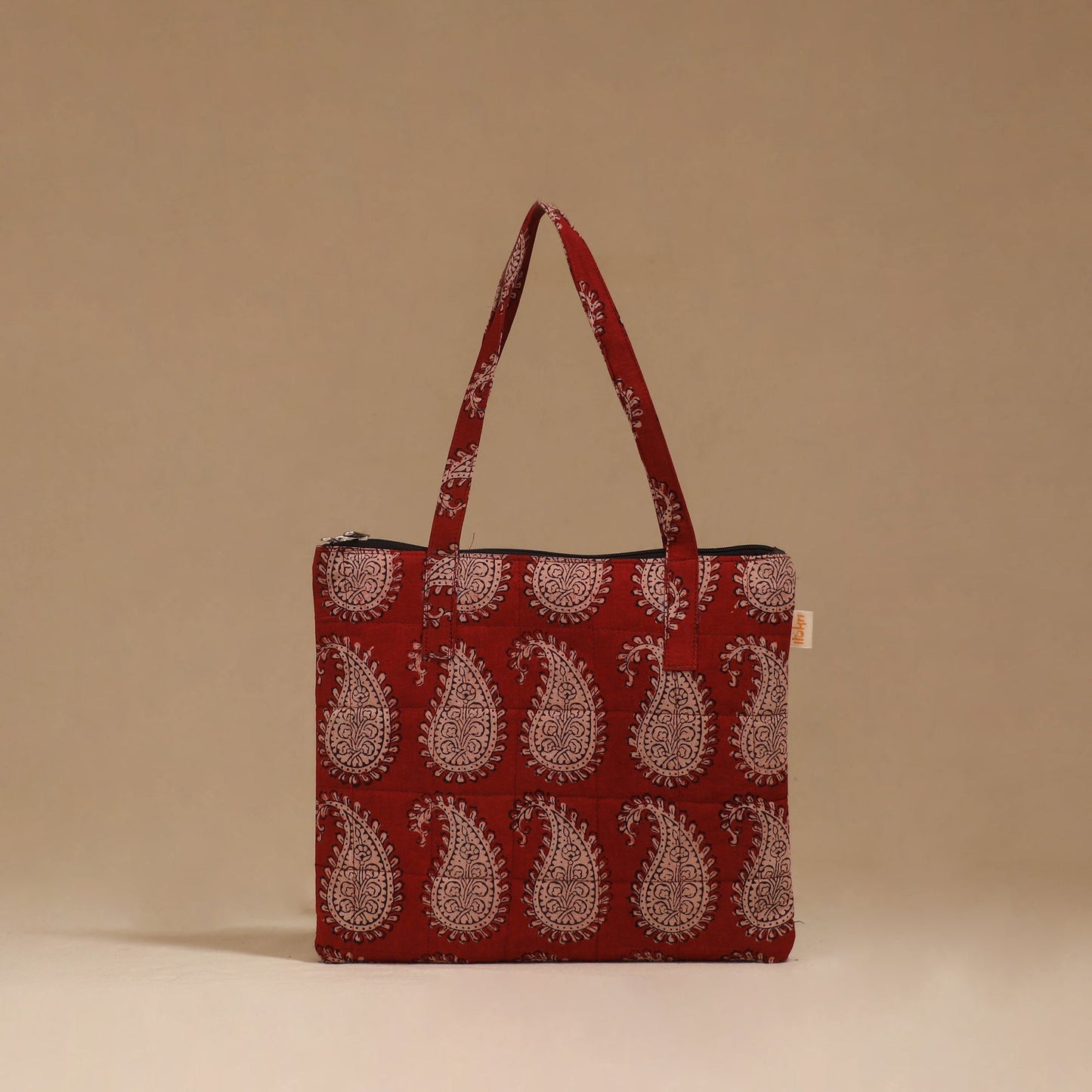 Handcrafted quilted handbag 101