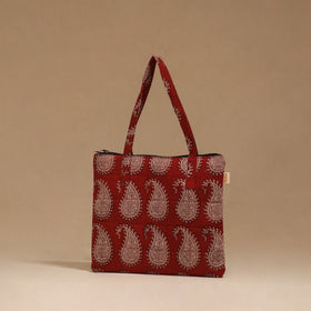 Handcrafted quilted handbag 101
