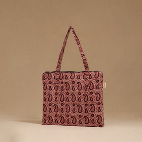 Handcrafted quilted handbag 105