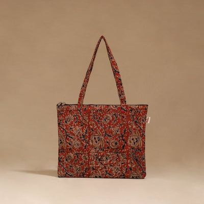 Handcrafted quilted handbag 17