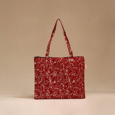 Handcrafted quilted handbag 18