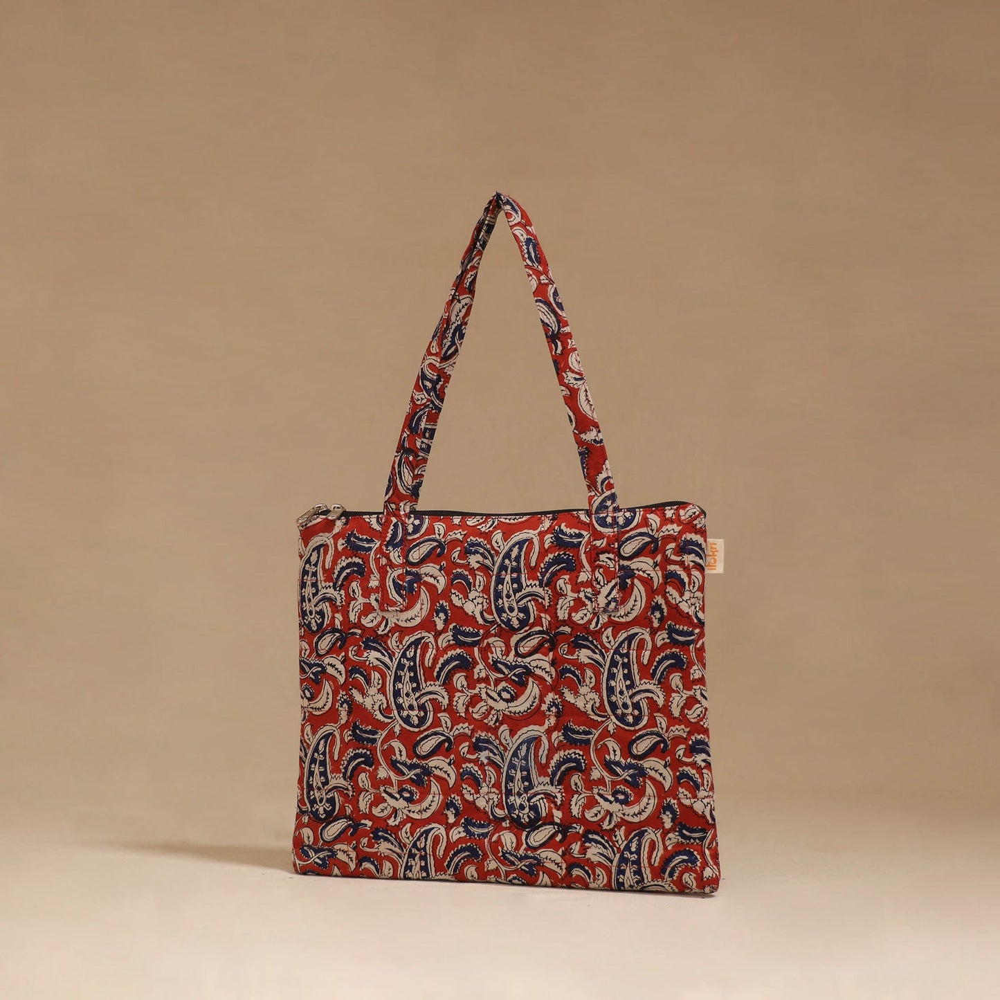 Handcrafted quilted handbag 23