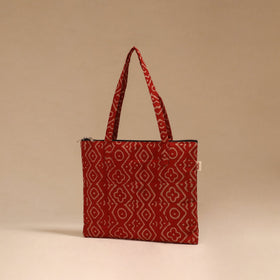 Handcrafted quilted handbag 27