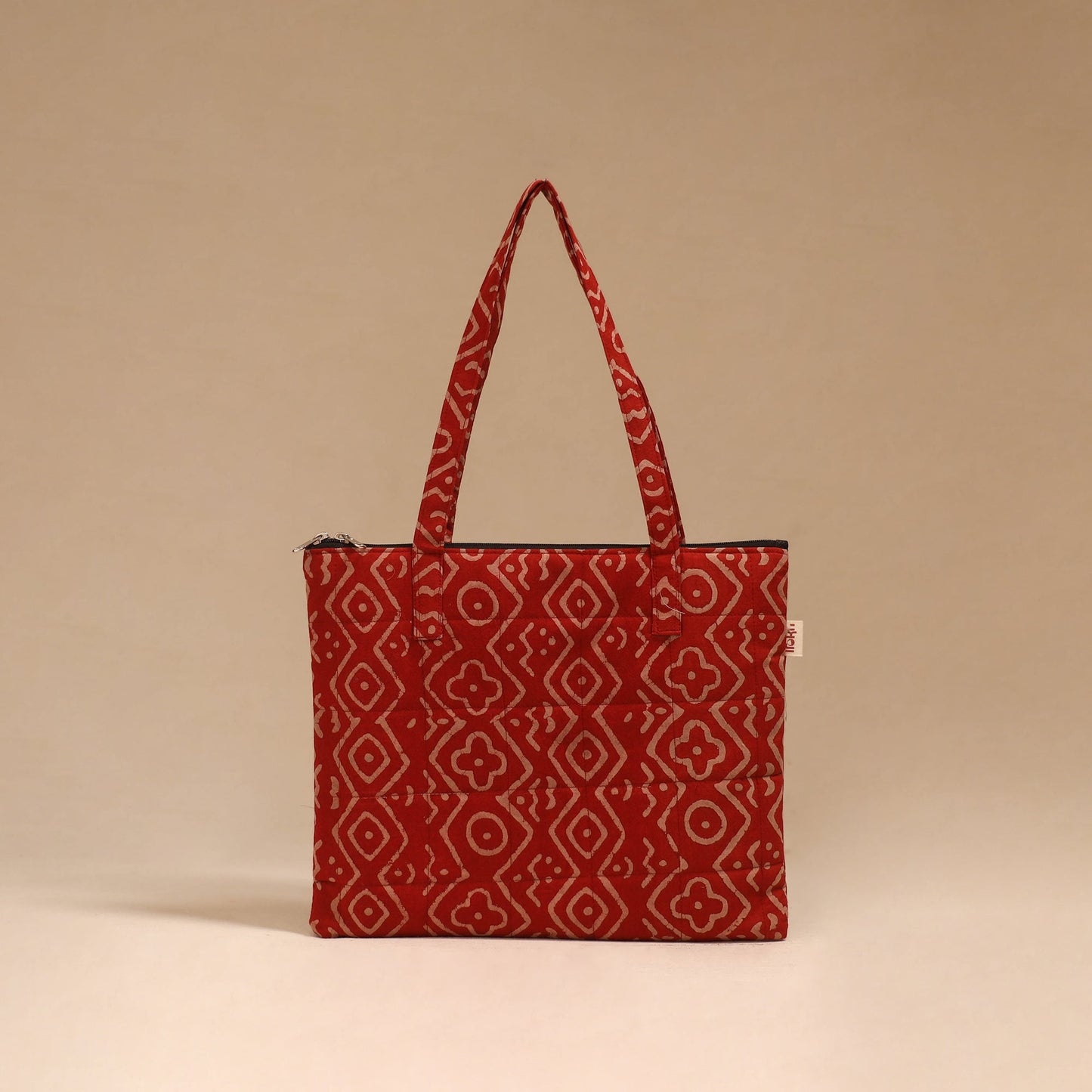 Handcrafted quilted handbag 27