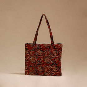 Handcrafted quilted handbag 29