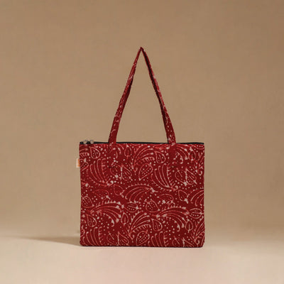 Handcrafted quilted handbag 29