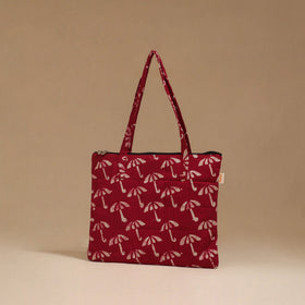 Handcrafted quilted handbag 44