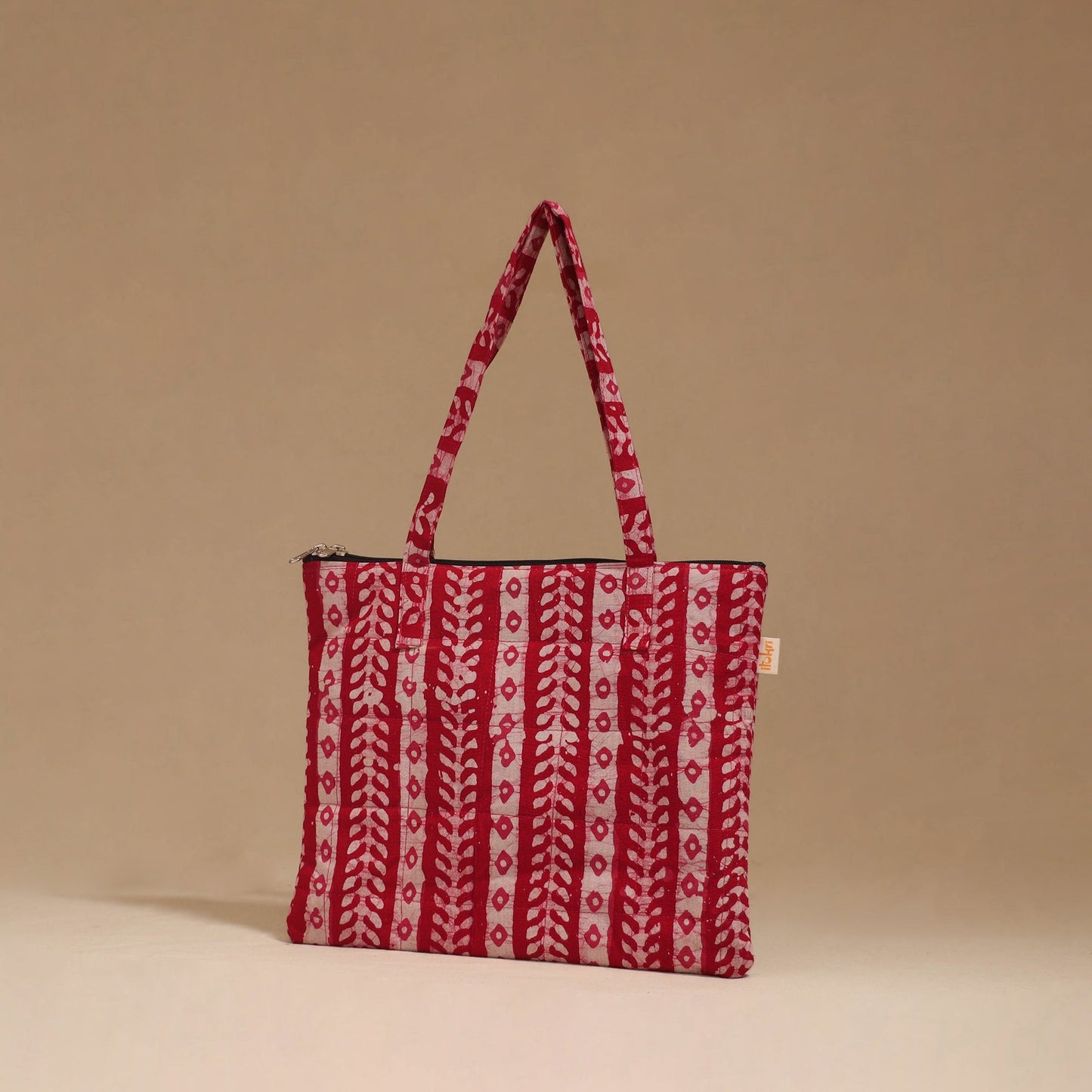 Handcrafted quilted handbag 45