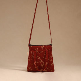 Handcrafted quilted sling bag 34