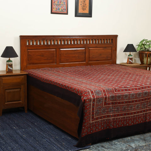 Red - handloom cotton double bed sheet (108 x 90 in) 04